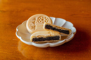 本陣もなか-ごま